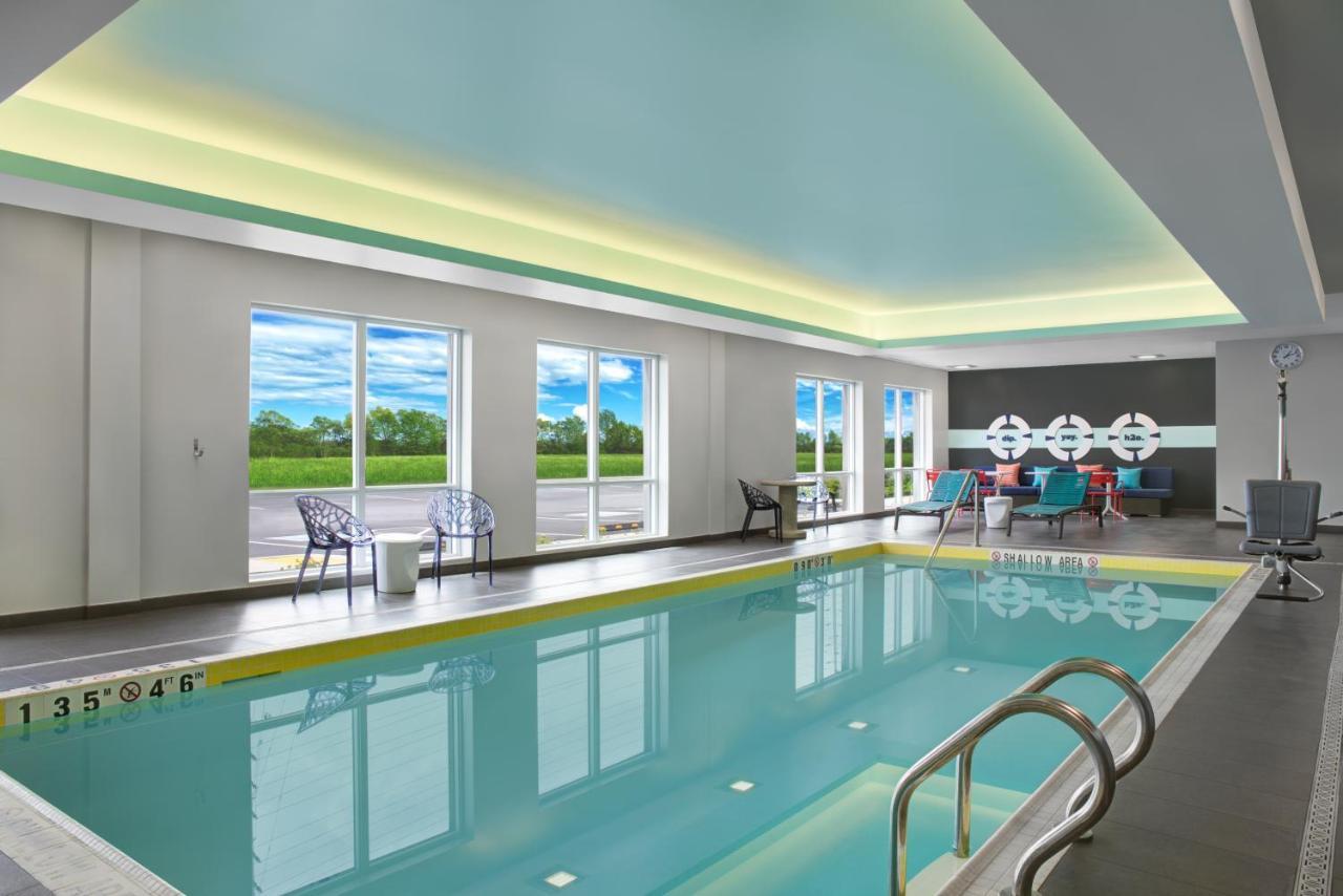 Tru By Hilton Toronto Airport West Hotel มิสซิสซอกา ภายนอก รูปภาพ