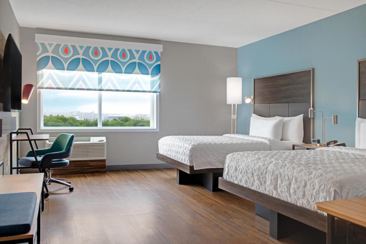 Tru By Hilton Toronto Airport West Hotel มิสซิสซอกา ภายนอก รูปภาพ