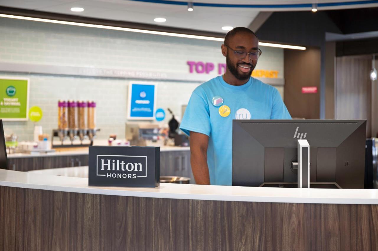 Tru By Hilton Toronto Airport West Hotel มิสซิสซอกา ภายนอก รูปภาพ