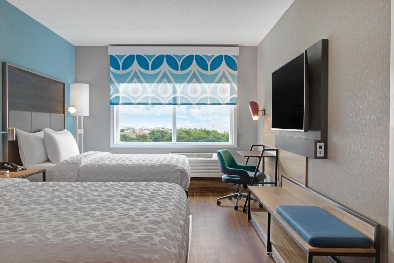 Tru By Hilton Toronto Airport West Hotel มิสซิสซอกา ภายนอก รูปภาพ