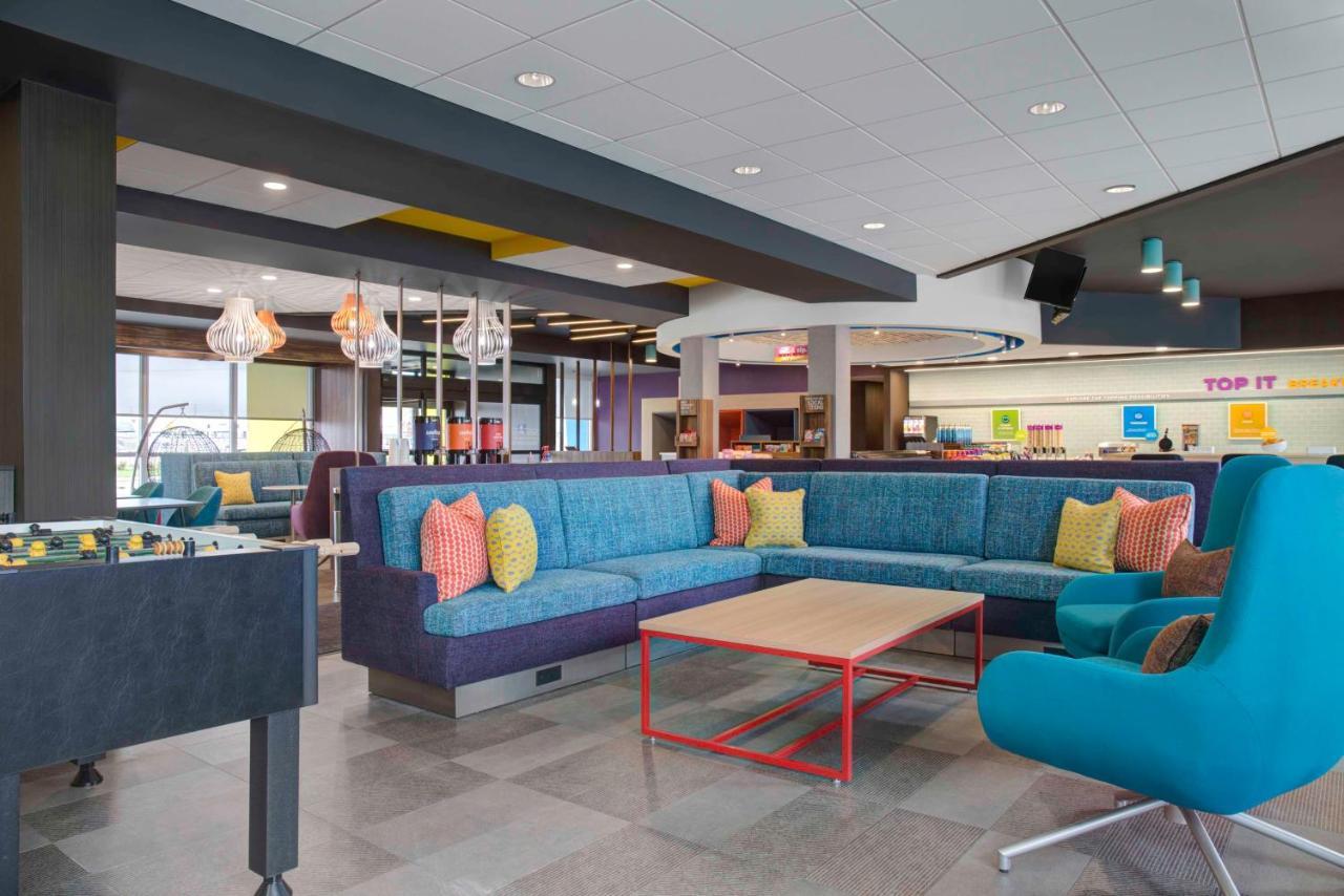 Tru By Hilton Toronto Airport West Hotel มิสซิสซอกา ภายนอก รูปภาพ