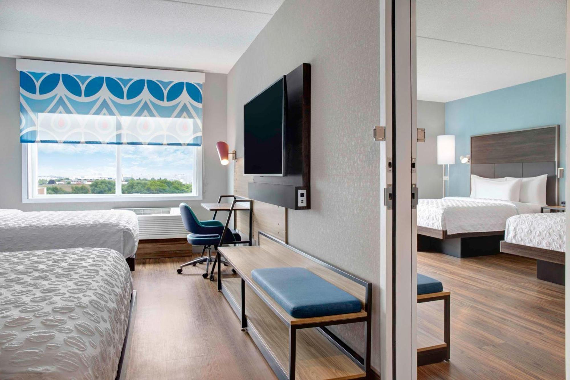 Tru By Hilton Toronto Airport West Hotel มิสซิสซอกา ภายนอก รูปภาพ